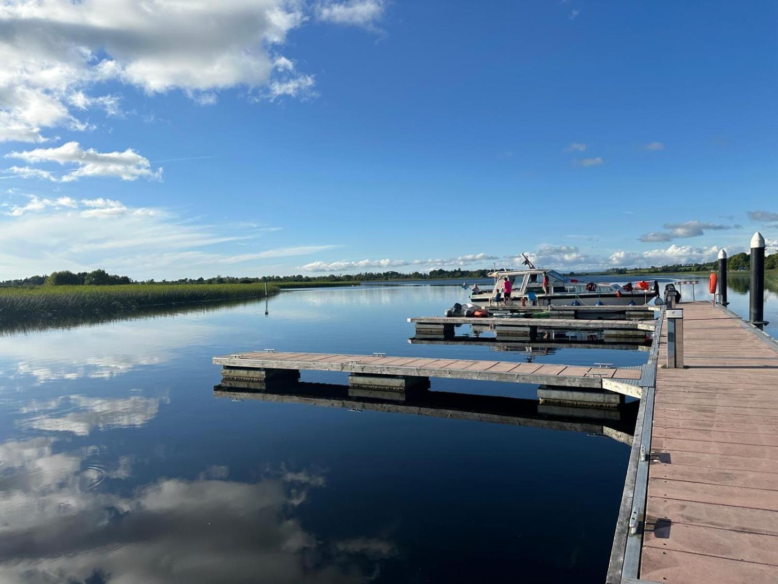 Home Near The River Shannon Rooskey Luaran gambar